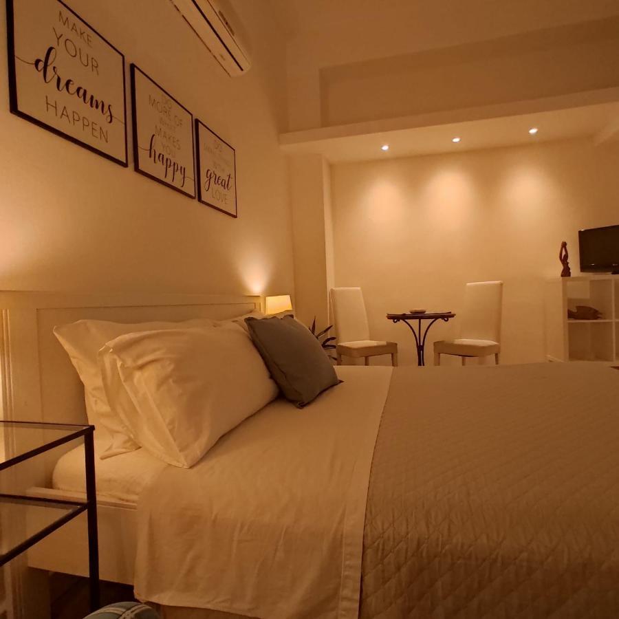 Bed and Breakfast Living Кальяри Экстерьер фото