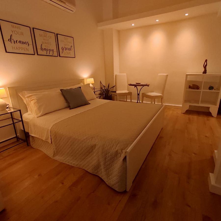 Bed and Breakfast Living Кальяри Экстерьер фото