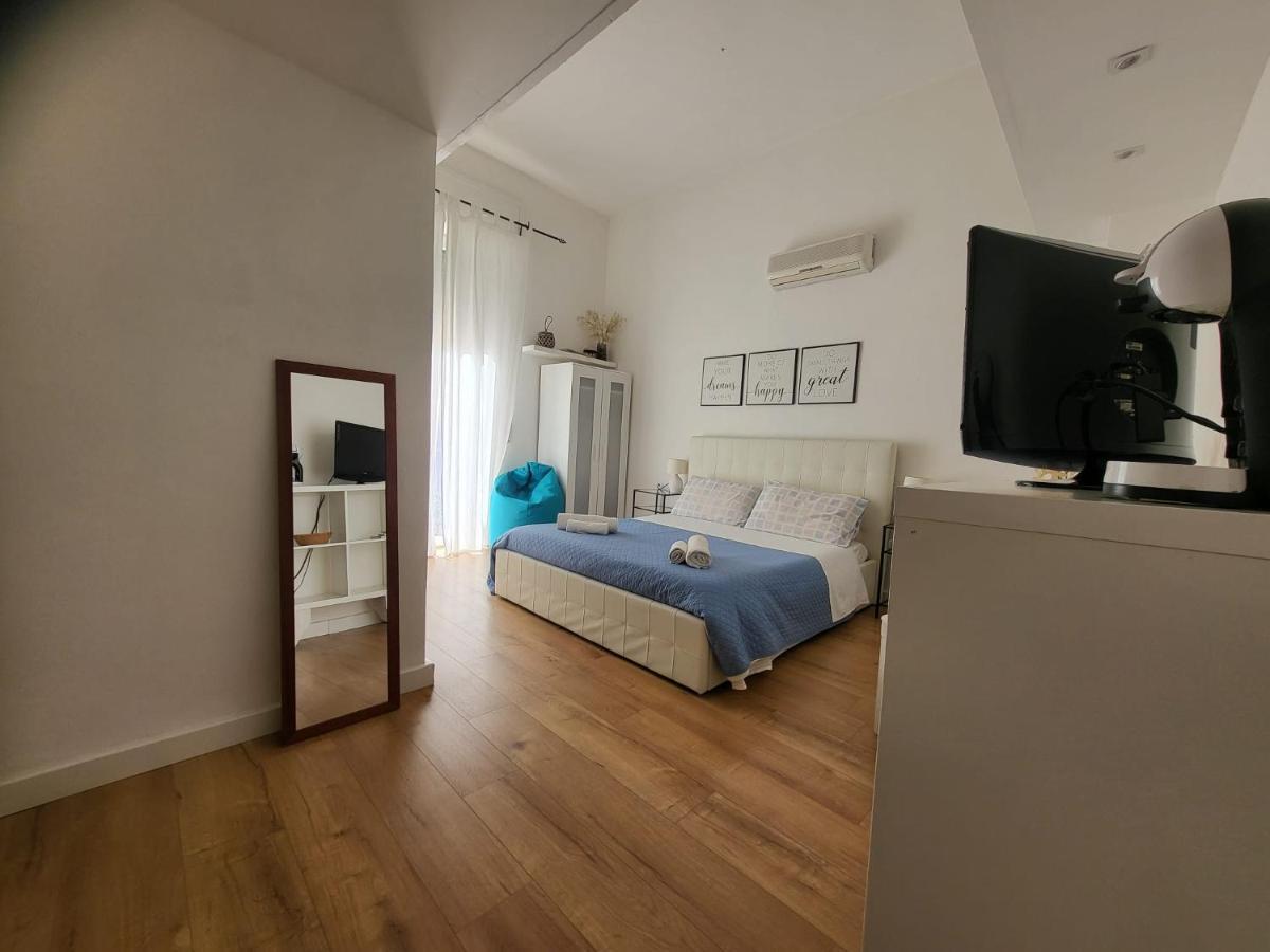Bed and Breakfast Living Кальяри Экстерьер фото