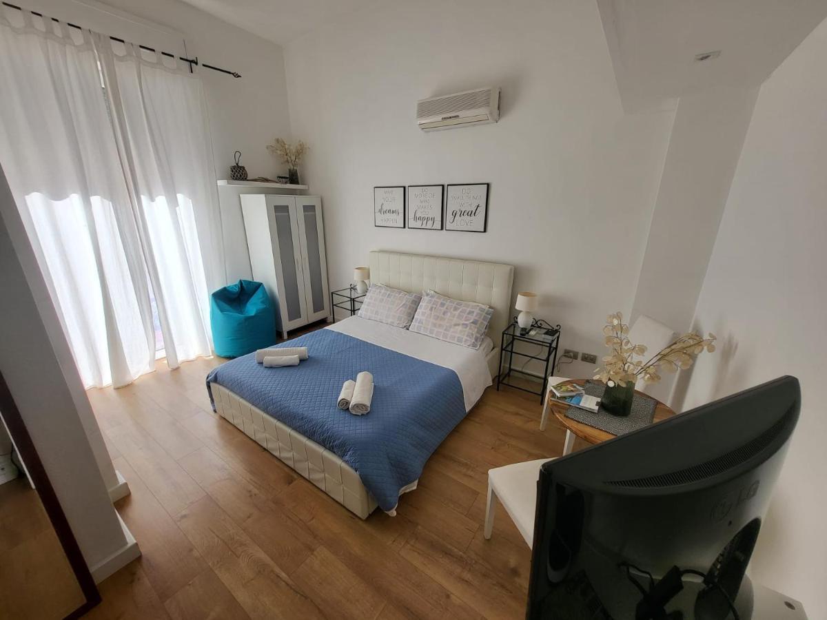 Bed and Breakfast Living Кальяри Экстерьер фото