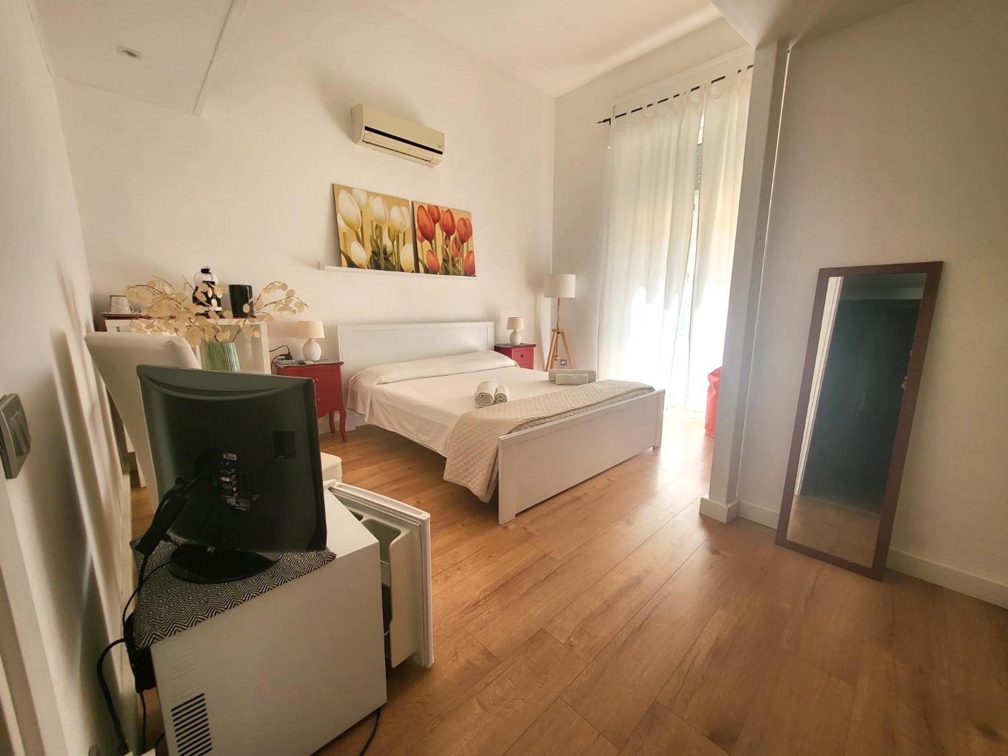 Bed and Breakfast Living Кальяри Экстерьер фото